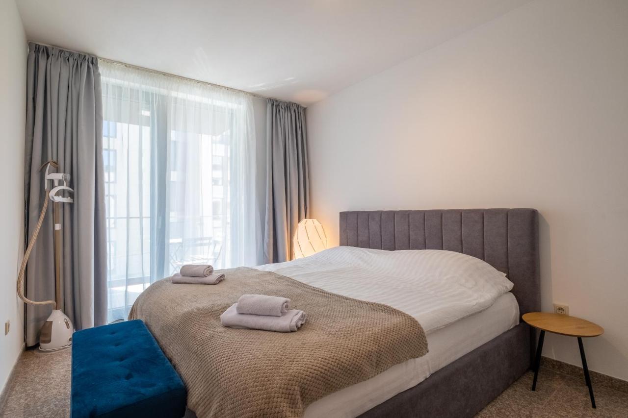 Julie'S Sunny Cozy Apartment With Balcony Sofia Esterno foto