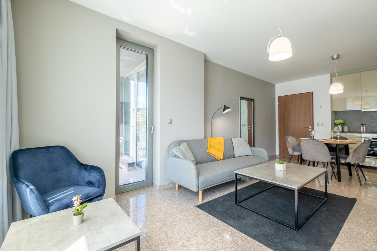 Julie'S Sunny Cozy Apartment With Balcony Sofia Esterno foto