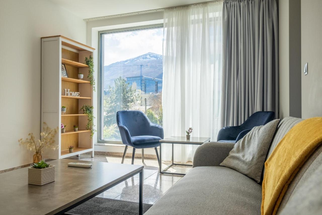 Julie'S Sunny Cozy Apartment With Balcony Sofia Esterno foto